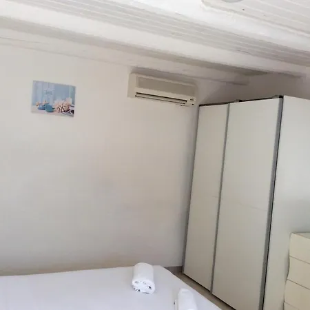 게스트하우스 Blue Bedroom *